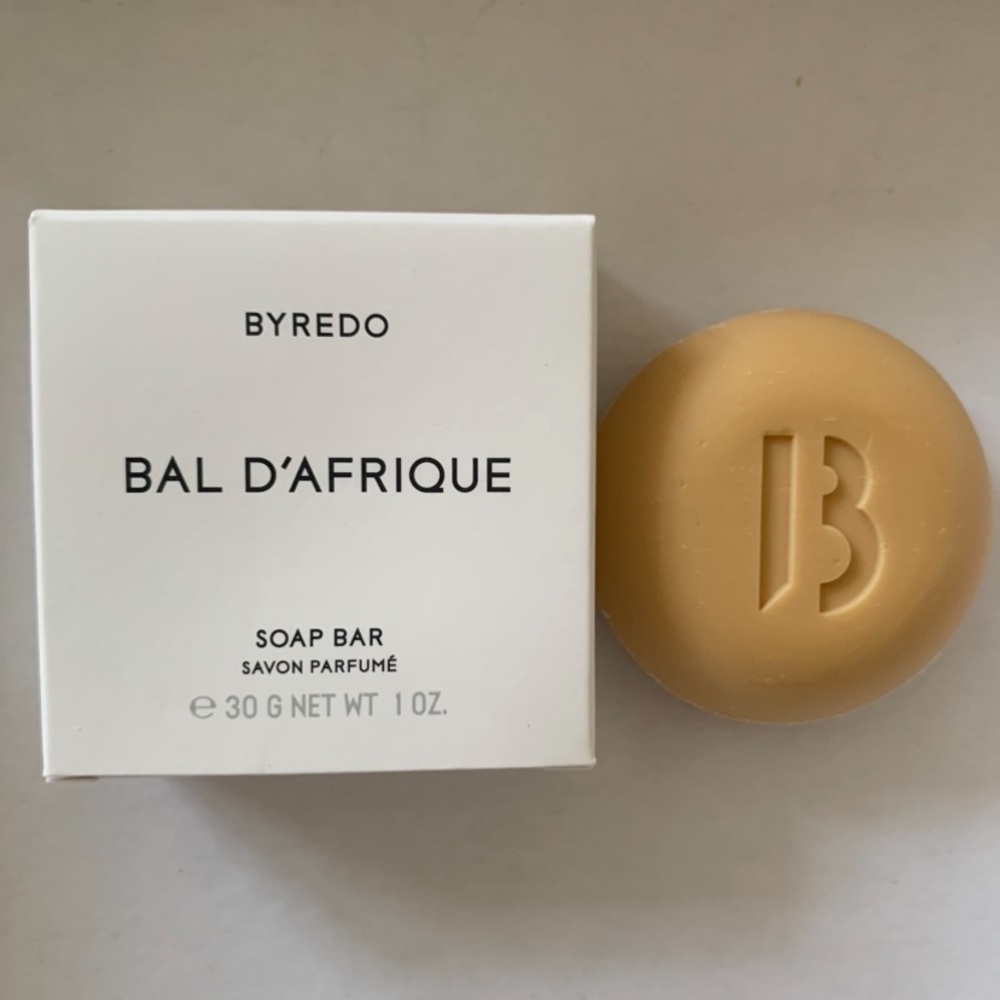 Byredo Bal D’Afrique luxurious soap bar in Lovely Fall Amber Color